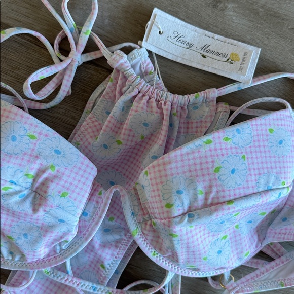 ‘Lutetia’ Classic Underwire Top - Picture 7 of 7